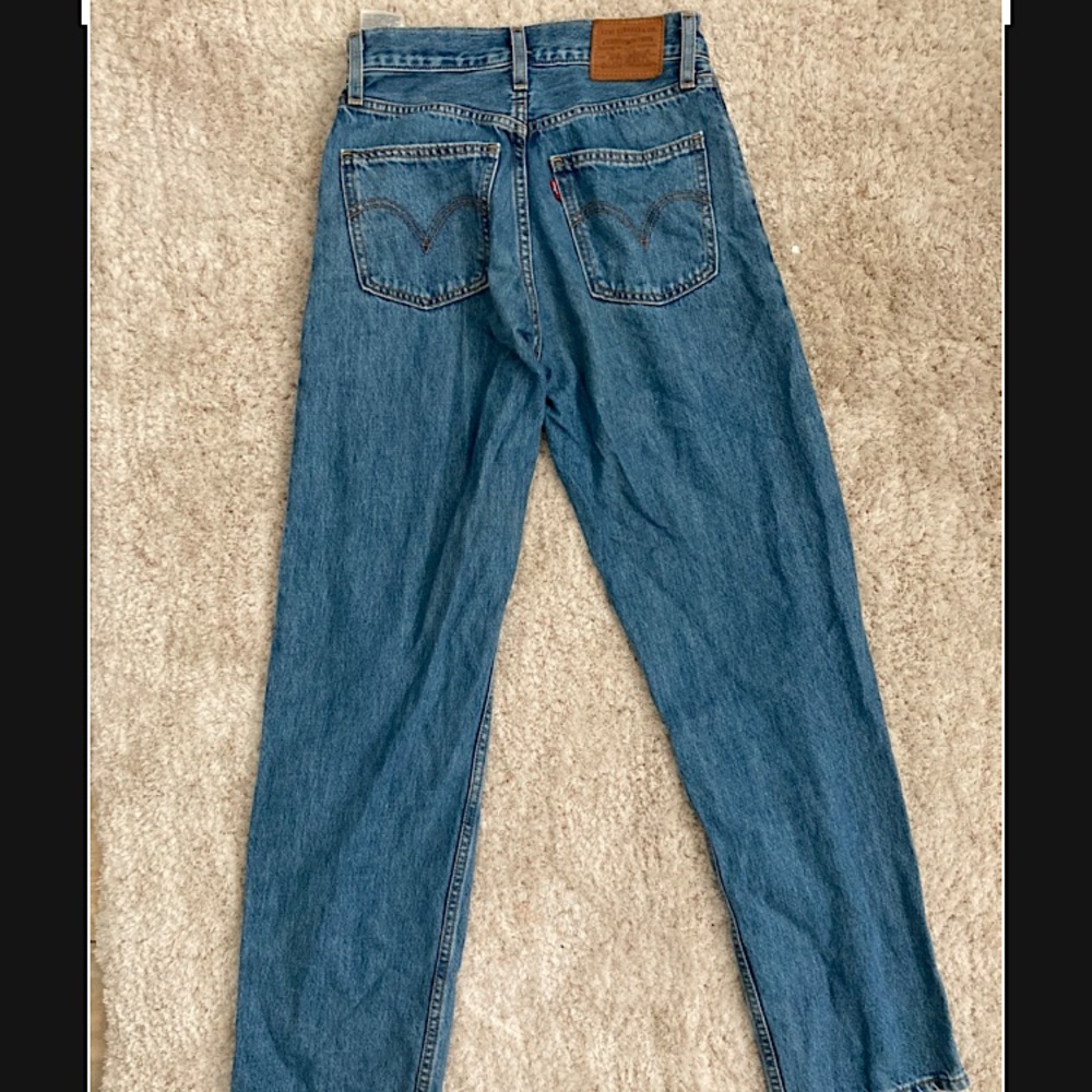 Levi’s dad jeans
